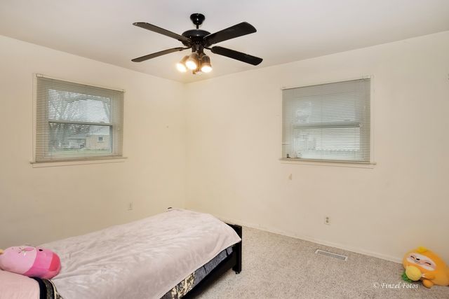 425 E Broadway Avenue, Crystal Lake, IL 60014