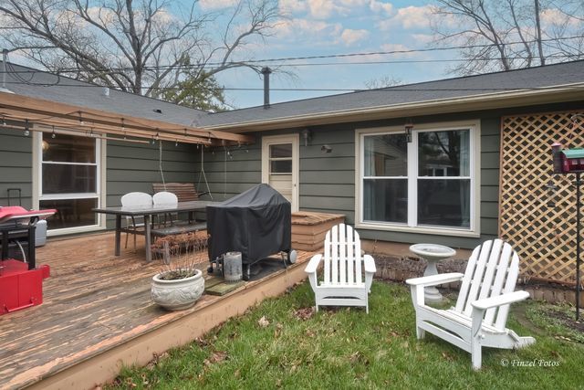 425 E Broadway Avenue, Crystal Lake, IL 60014