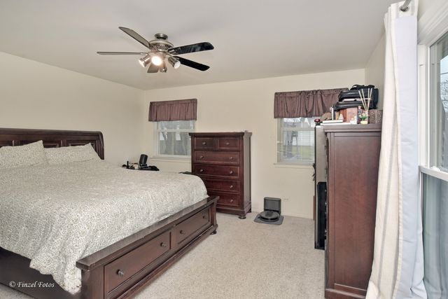 425 E Broadway Avenue, Crystal Lake, IL 60014