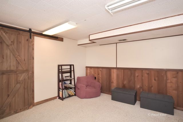 425 E Broadway Avenue, Crystal Lake, IL 60014