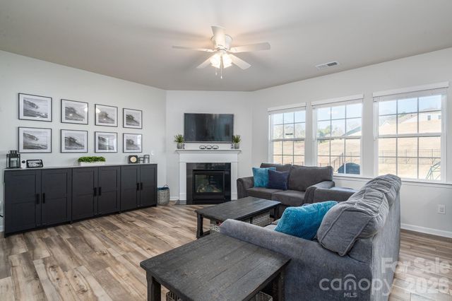 4630 Maiden Creek Way 2, Maiden, NC 28650