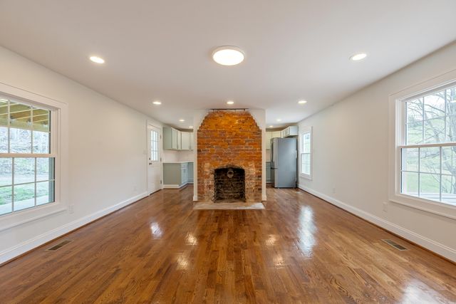3516 Webbs Mill RD N, Floyd, VA 24091