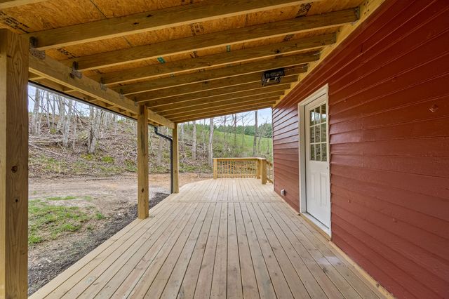 3516 Webbs Mill RD N, Floyd, VA 24091