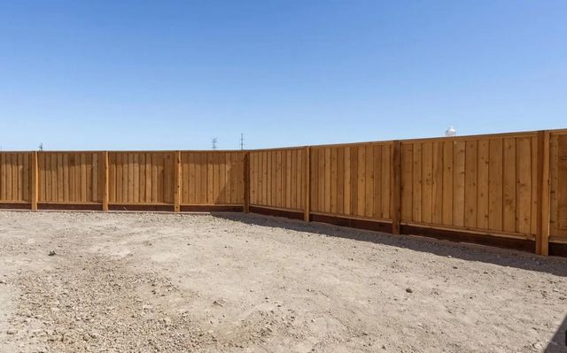 7 Holliston Ct, Sacramento, CA 95835
