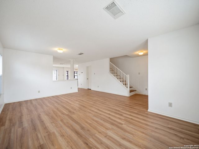 1688 Fir Cir, Schertz, TX 78154