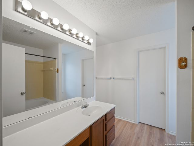 1688 Fir Cir, Schertz, TX 78154