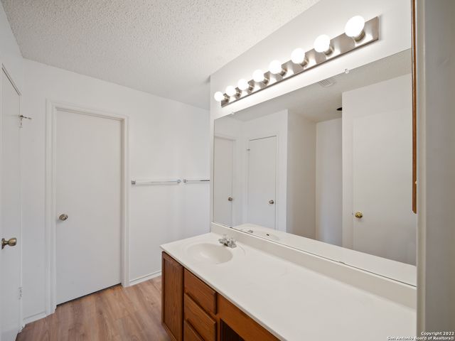 1688 Fir Cir, Schertz, TX 78154