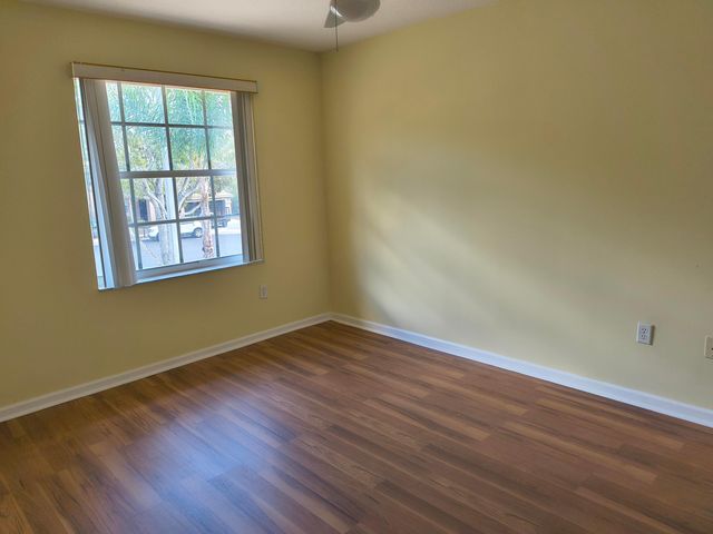 1575 Briar Oak Drive, Royal Palm Beach, FL 33411