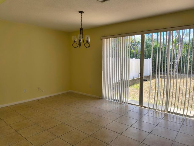 1575 Briar Oak Drive, Royal Palm Beach, FL 33411