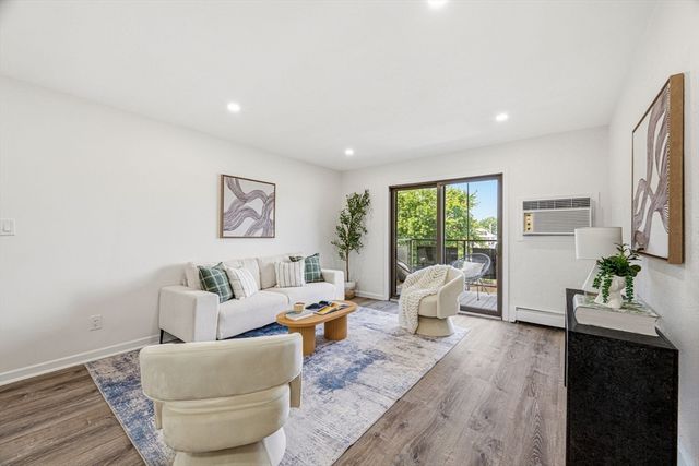 595 Revere Beach Pkwy 40, Revere, MA 02151
