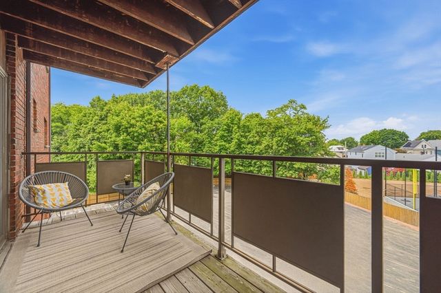 595 Revere Beach Pkwy 40, Revere, MA 02151