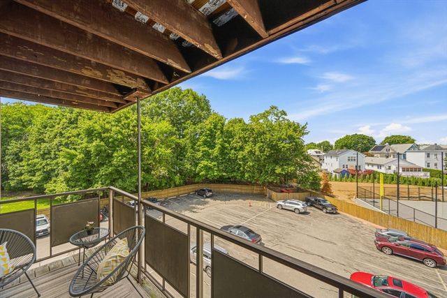 595 Revere Beach Pkwy 40, Revere, MA 02151