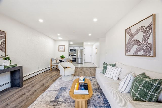 595 Revere Beach Pkwy 40, Revere, MA 02151
