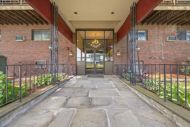 595 Revere Beach Pkwy 40, Revere, MA 02151