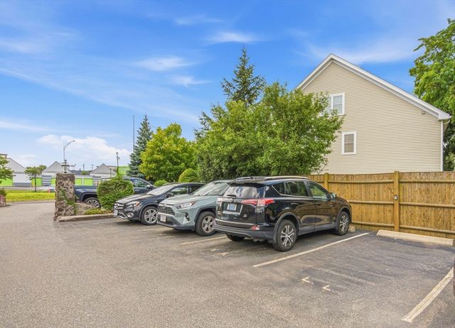 595 Revere Beach Pkwy 40, Revere, MA 02151