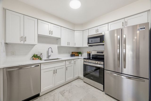 595 Revere Beach Pkwy 40, Revere, MA 02151