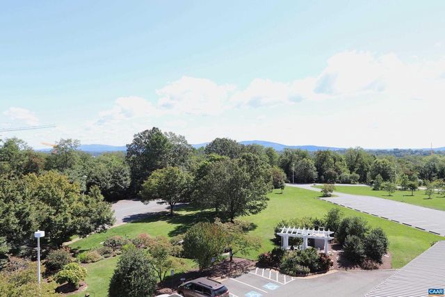 500 CRESTWOOD DR #2306, Charlottesville, VA 22903
