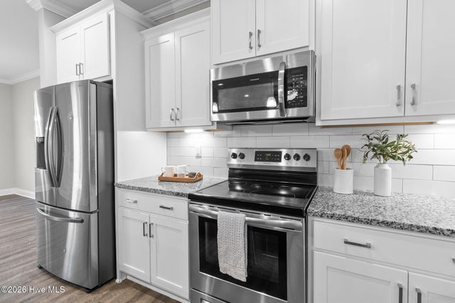 829 Blue Bird Drive, Vass, NC 28394