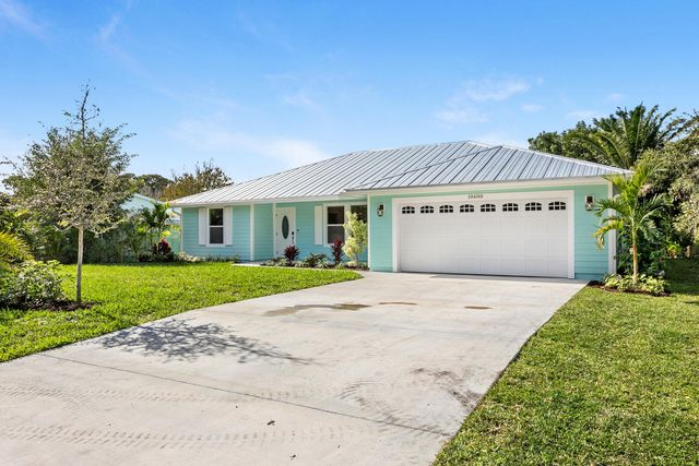 10600 SE Gomez Avenue, Hobe Sound, FL 33455