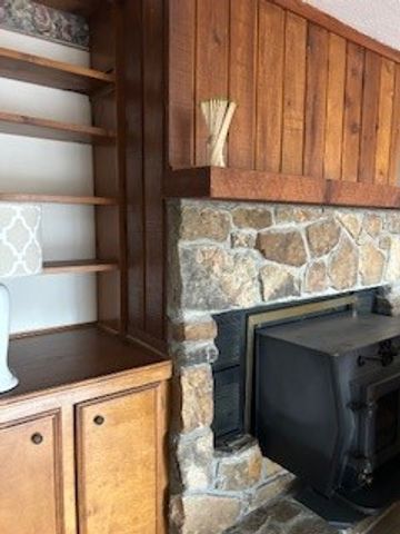 192 Hummingbird Lane, Eureka Springs, AR 72632