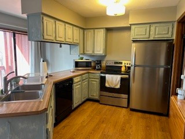 192 Hummingbird Lane, Eureka Springs, AR 72632