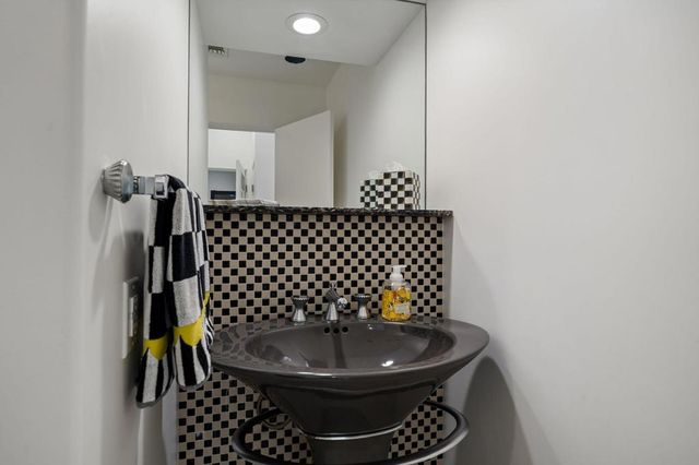 49040 Calle Flora, La Quinta, CA 92253