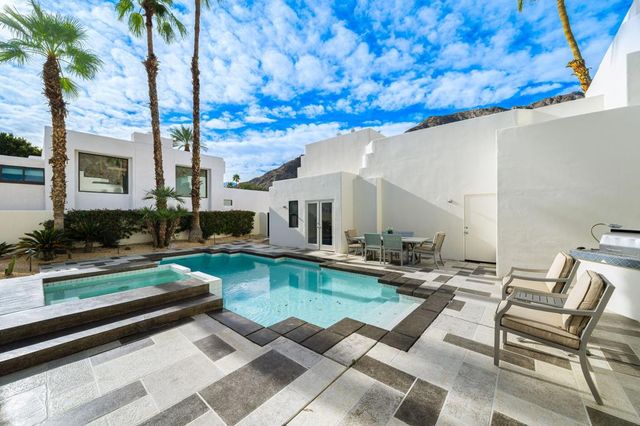 49040 Calle Flora, La Quinta, CA 92253