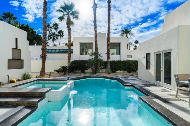 49040 Calle Flora, La Quinta, CA 92253