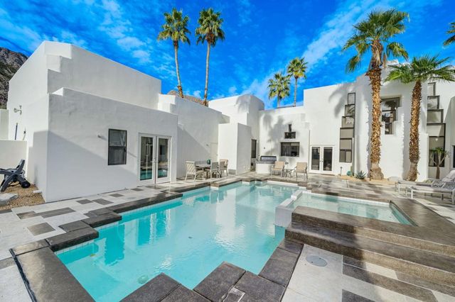 49040 Calle Flora, La Quinta, CA 92253