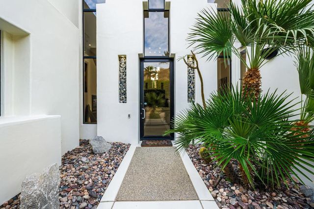 49040 Calle Flora, La Quinta, CA 92253