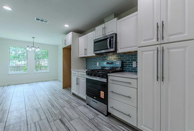 1110 Arbor Cove, Benton, AR 72015