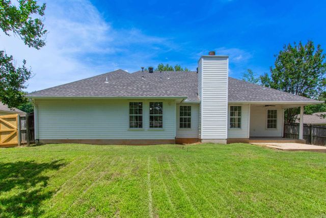 1110 Arbor Cove, Benton, AR 72015