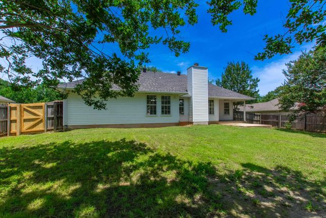 1110 Arbor Cove, Benton, AR 72015