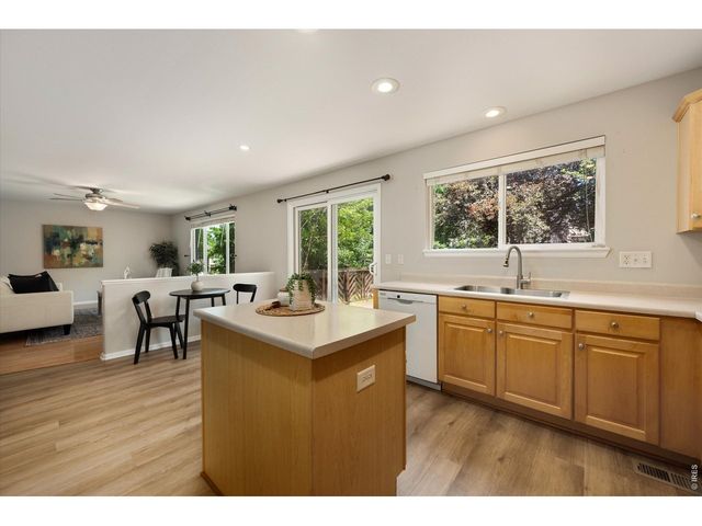 6814 Montserrat Dr, Fort Collins, CO 80525