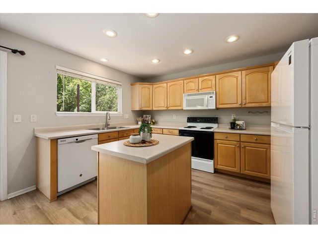 6814 Montserrat Dr, Fort Collins, CO 80525