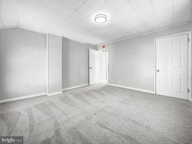 302 W POWELL ST, Millville, NJ 08332