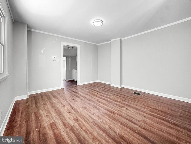 302 W POWELL ST, Millville, NJ 08332