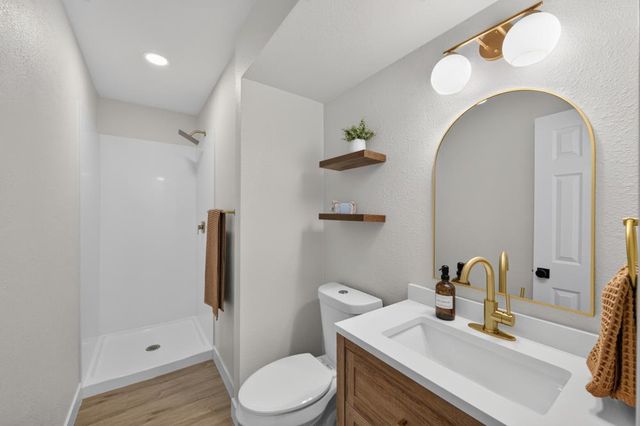 2724 Hyannis Way, Sacramento, CA 95827