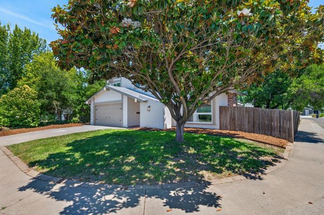 2724 Hyannis Way, Sacramento, CA 95827