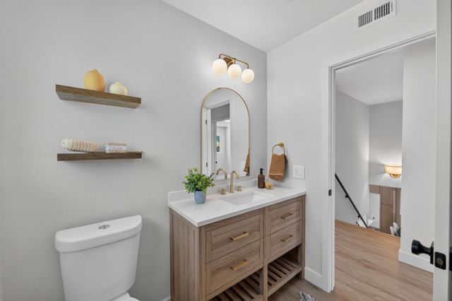 2724 Hyannis Way, Sacramento, CA 95827