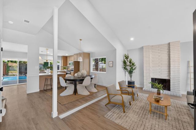 2724 Hyannis Way, Sacramento, CA 95827