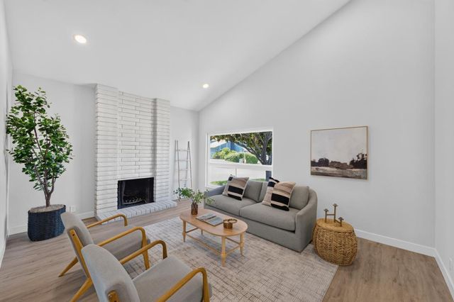 2724 Hyannis Way, Sacramento, CA 95827