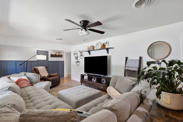 4013 Welch Avenue, Fort Worth, TX 76133