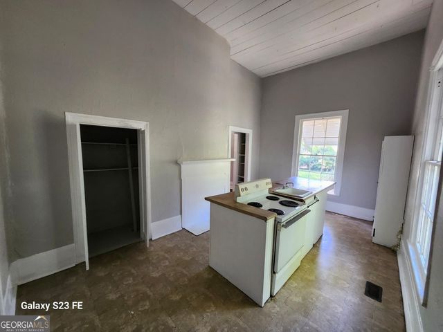 192 Cloud Street, Jonesboro, GA 30236