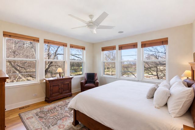 950 W Berwyn Avenue 9, Chicago, IL 60640