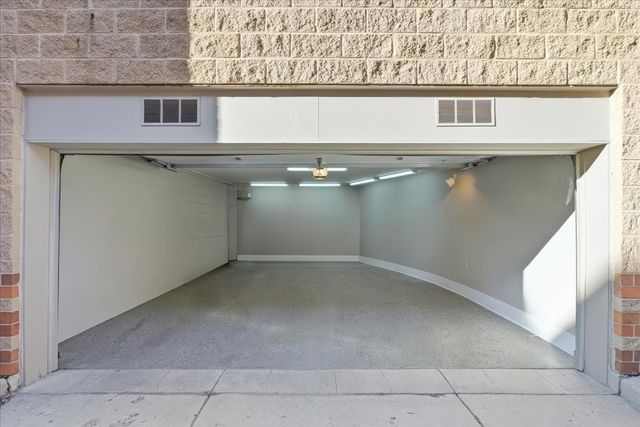 950 W Berwyn Avenue 9, Chicago, IL 60640