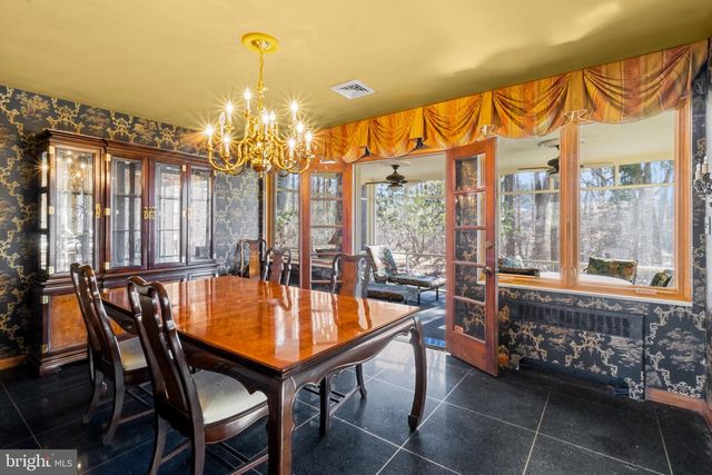 107 WALNUT RIDGE RD, Wilmington, DE 19807