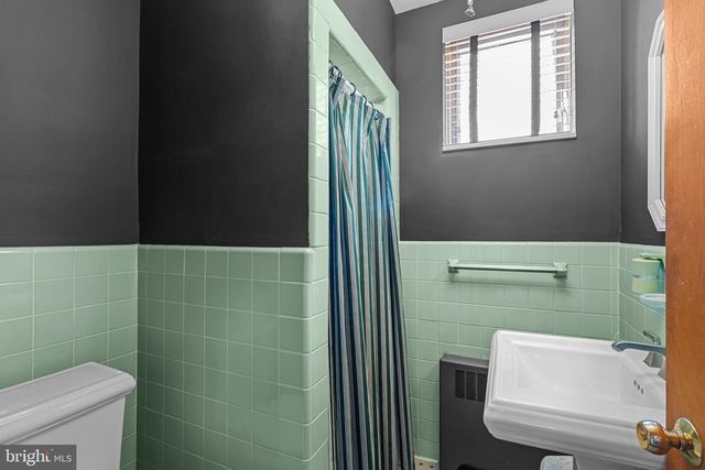 107 WALNUT RIDGE RD, Wilmington, DE 19807