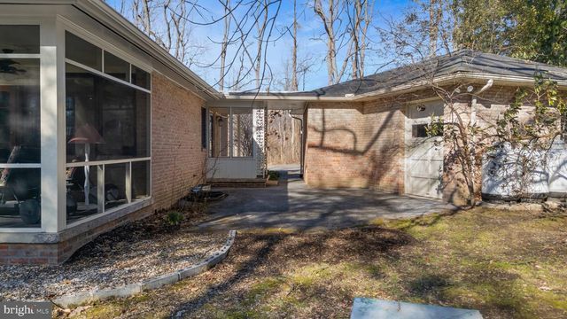 107 WALNUT RIDGE RD, Wilmington, DE 19807