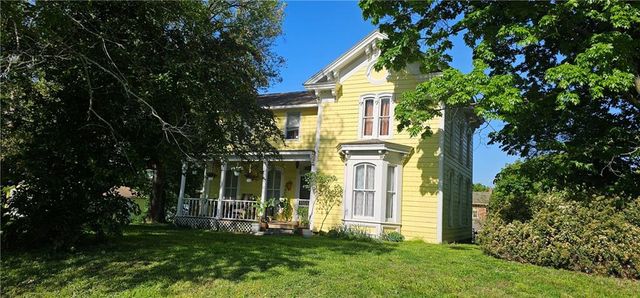 700 Broad Street, Waverly, MO 64096